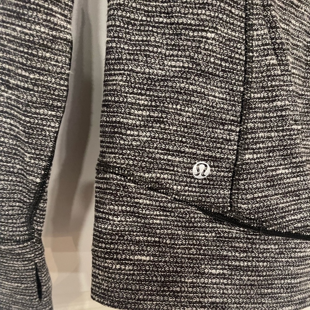 Lululemon Think Fast Pullover - Picture 10 of 12